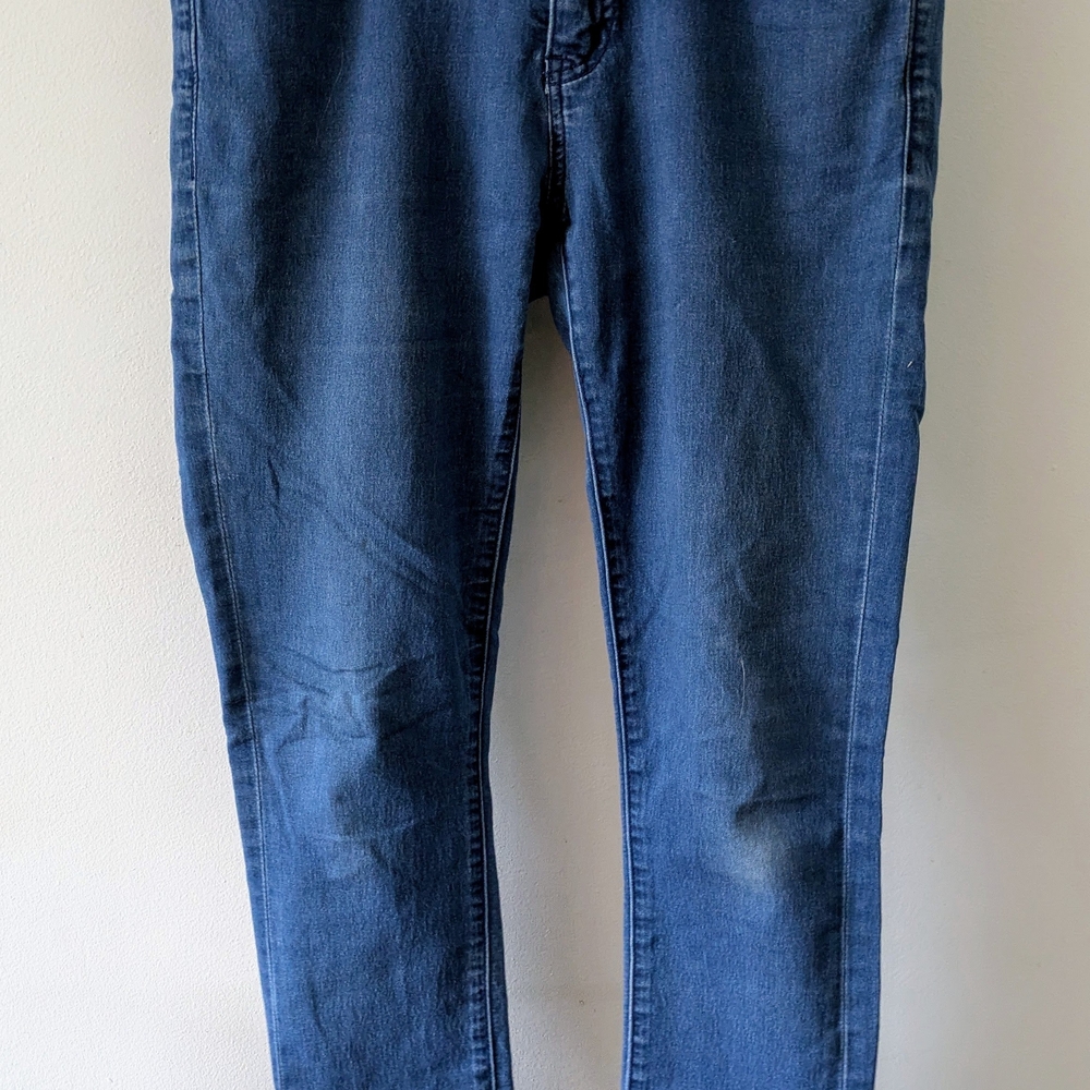 5 For $20 David Kahn Skinny Blue Jeans with Distressed Knees
